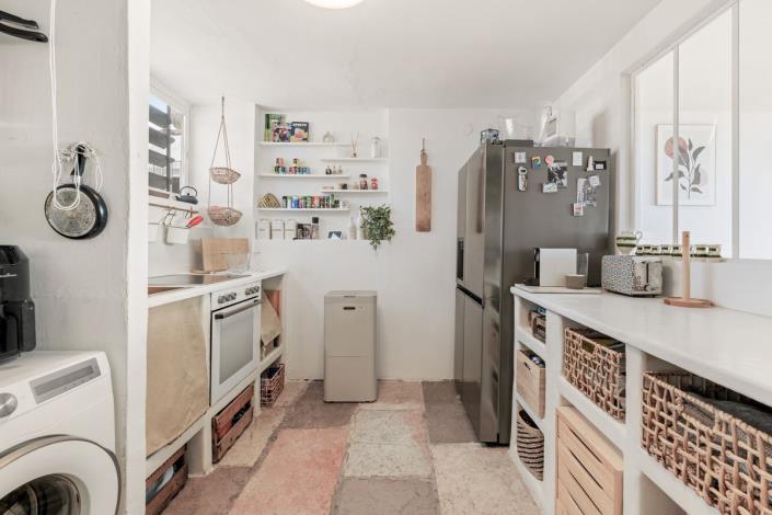 Image No.18-3 Bed Townhouse for sale