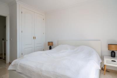 15-11d12f2f454f2f5e9b981fdd8b901d51