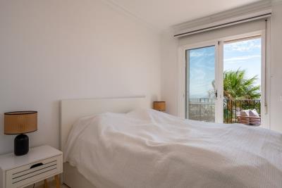 16-ec67b526875bf0124b6ce4328a754439