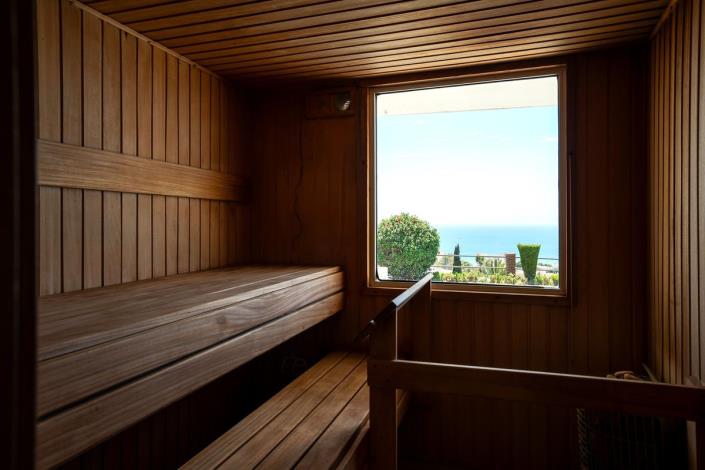 Image No.14-3 Bed Townhouse for sale