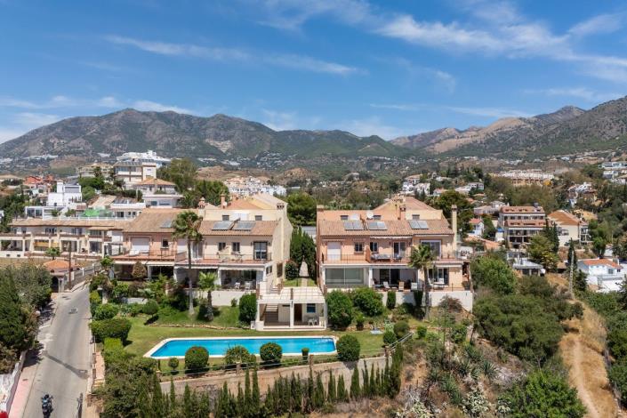 Image No.16-3 Bed Townhouse for sale