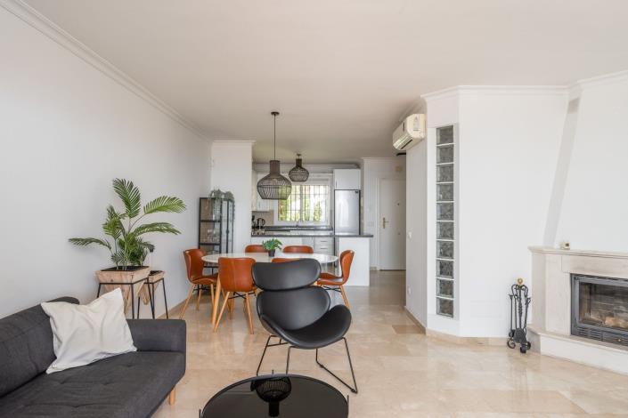 Image No.25-3 Bed Townhouse for sale