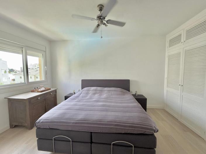 Image No.24-2 Bed Apartment for sale