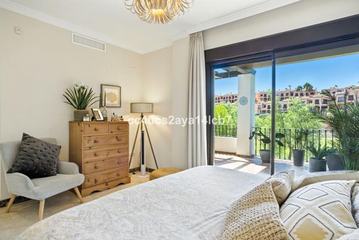 Image No.23-3 Bed Villa / Detached for sale