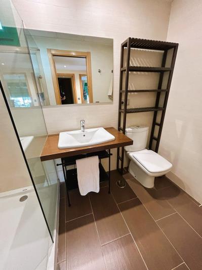 Image No.13-2 Bed Apartment for sale