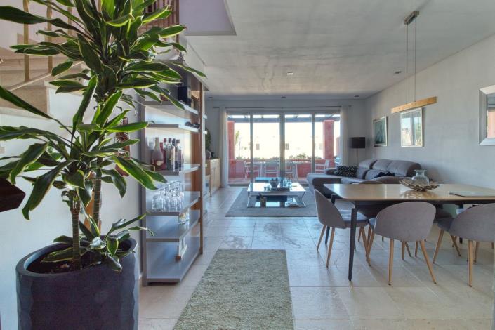 Image No.4-3 Bed Townhouse for sale