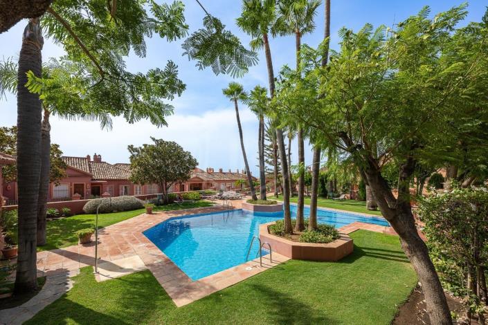 Image No.27-4 Bed Duplex for sale