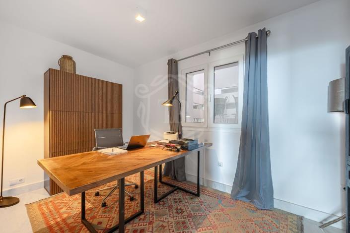 Image No.36-4 Bed Duplex for sale