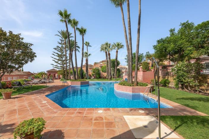 Image No.40-4 Bed Duplex for sale