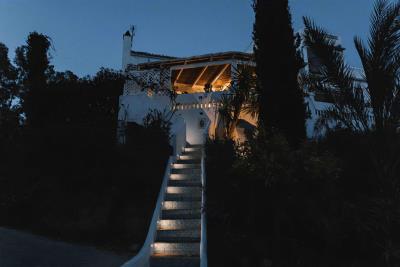 13-5fd73dea700db77384c091ca9818b1a9