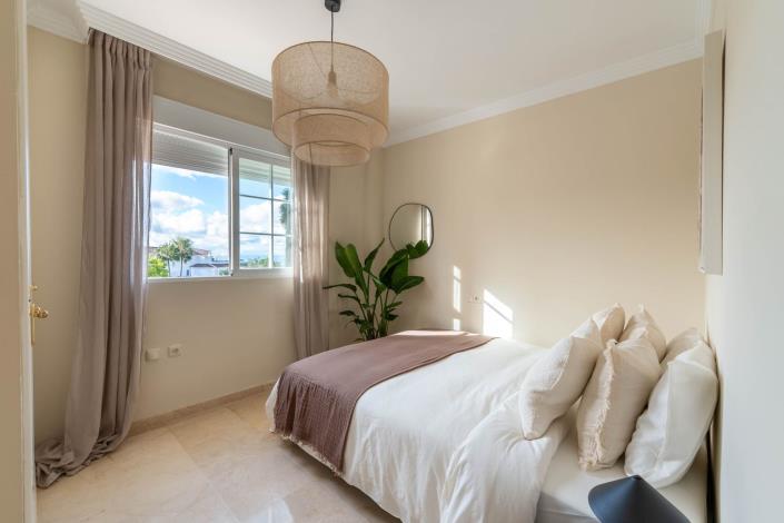 Image No.11-3 Bed Duplex for sale