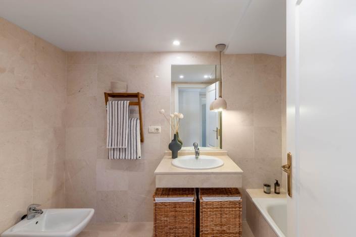 Image No.12-3 Bed Duplex for sale