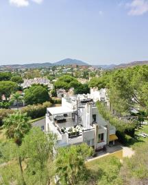 11-4d8aa6e612c0d8ce985b634e45aeea7a