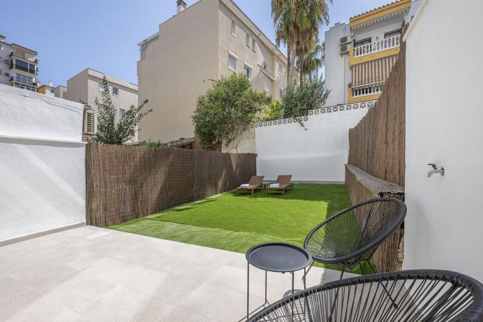 Image No.12-2 Bed Apartment for sale