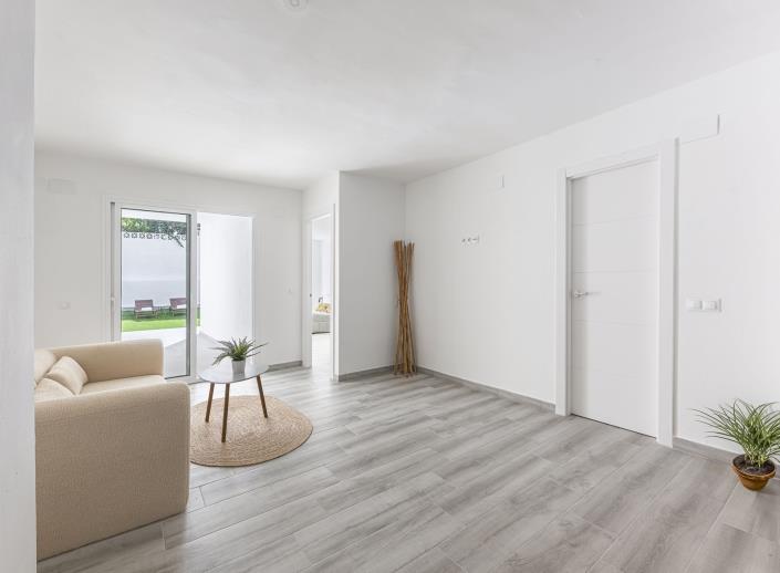 Image No.20-2 Bed Apartment for sale