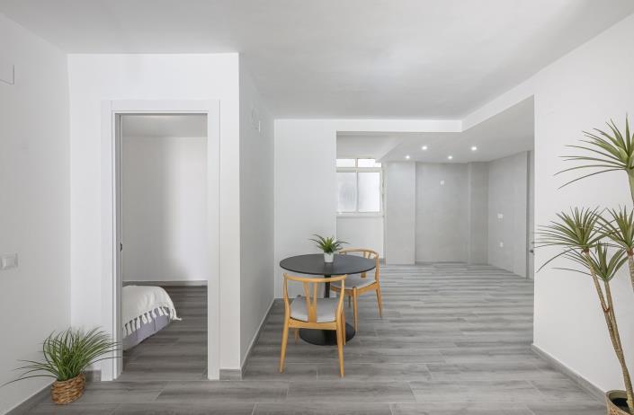 Image No.24-2 Bed Apartment for sale