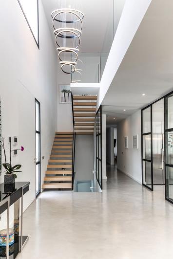 Image No.8-6 Bed Villa / Detached for sale