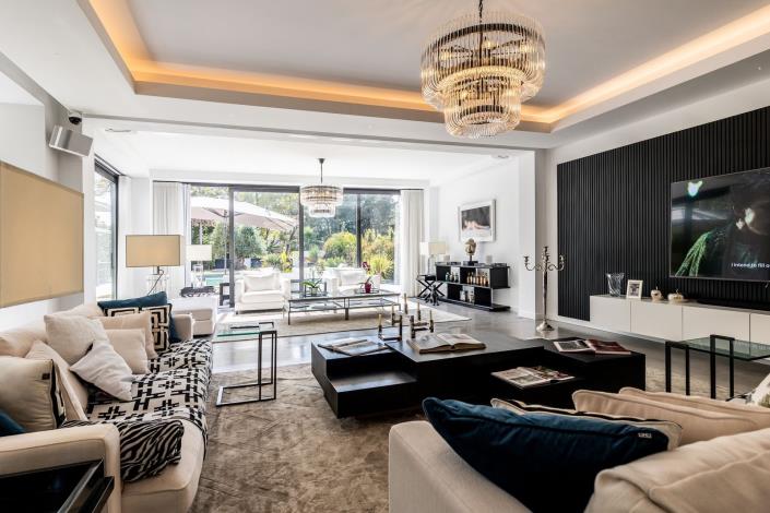 Image No.9-6 Bed Villa / Detached for sale