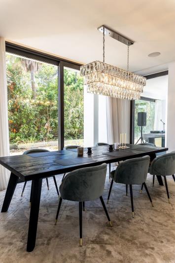 Image No.35-6 Bed Villa / Detached for sale