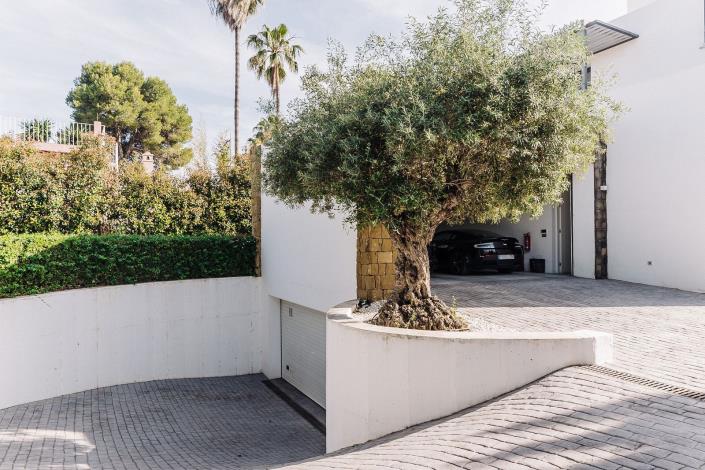 Image No.52-6 Bed Villa / Detached for sale