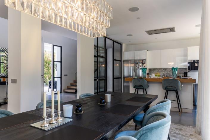 Image No.55-6 Bed Villa / Detached for sale