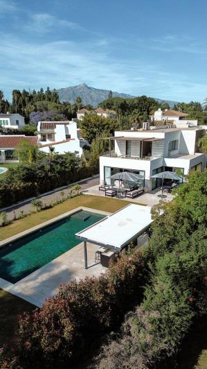 Image No.2-6 Bed Villa / Detached for sale