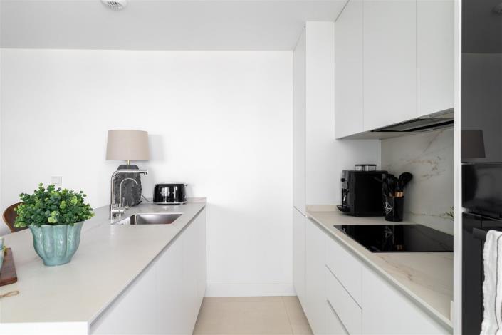 Image No.12-3 Bed Apartment for sale