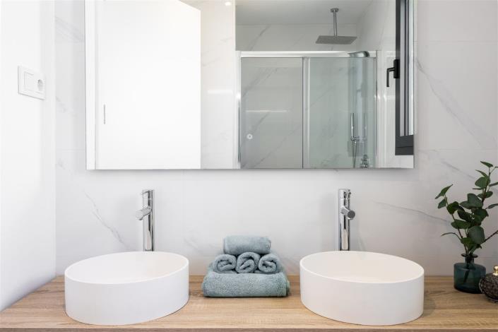 Image No.18-3 Bed Apartment for sale