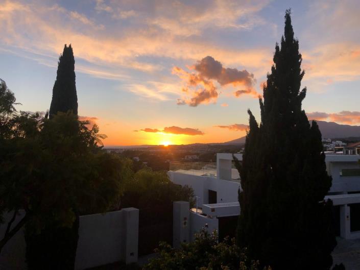 Image No.25-2 Bed Apartment for sale