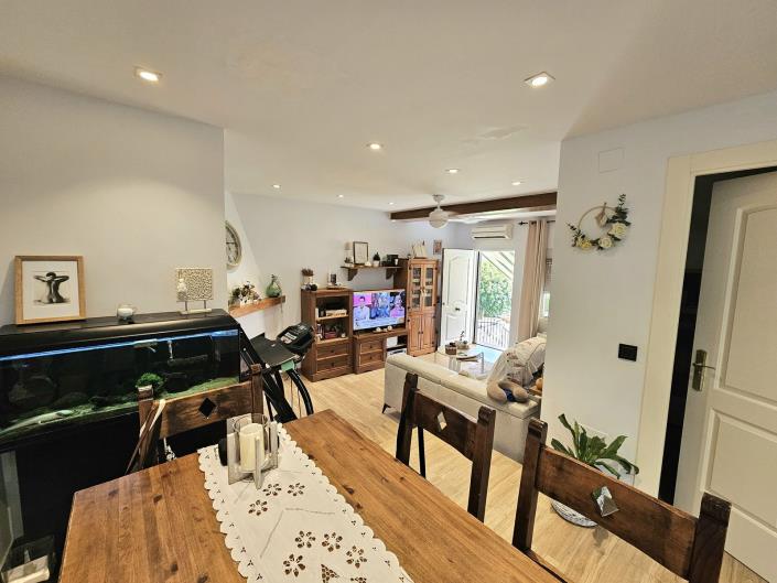 Image No.11-3 Bed Townhouse for sale