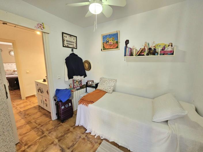 Image No.17-3 Bed Townhouse for sale