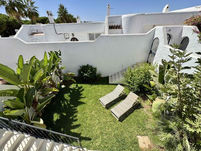 Image No.2-2 Bed Townhouse for sale