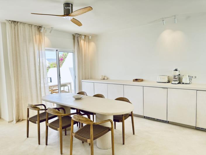 Image No.11-2 Bed Townhouse for sale