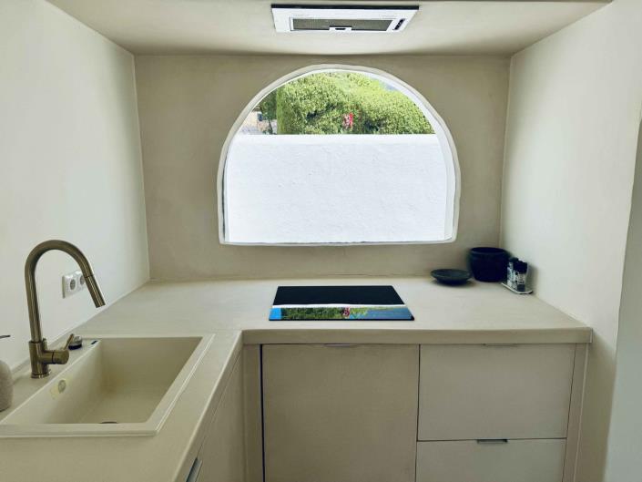 Image No.13-2 Bed Townhouse for sale