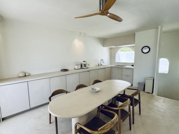 Image No.12-2 Bed Townhouse for sale