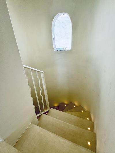 Image No.16-2 Bed Townhouse for sale