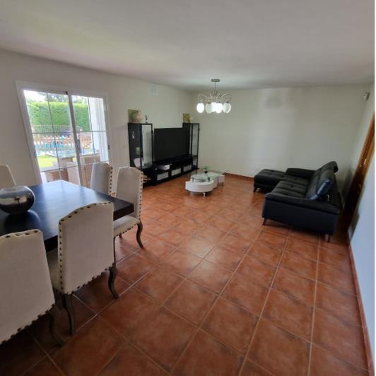 Image No.16-4 Bed Villa / Detached for sale