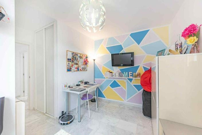 Image No.9-3 Bed Apartment for sale