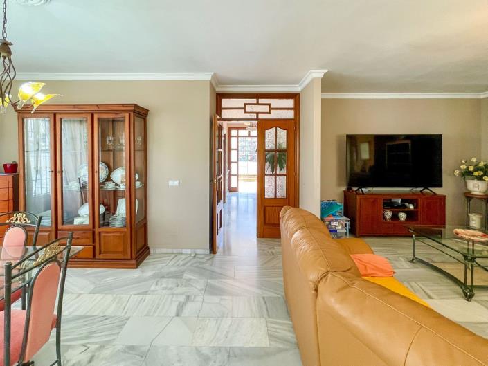 Image No.8-3 Bed Villa / Detached for sale