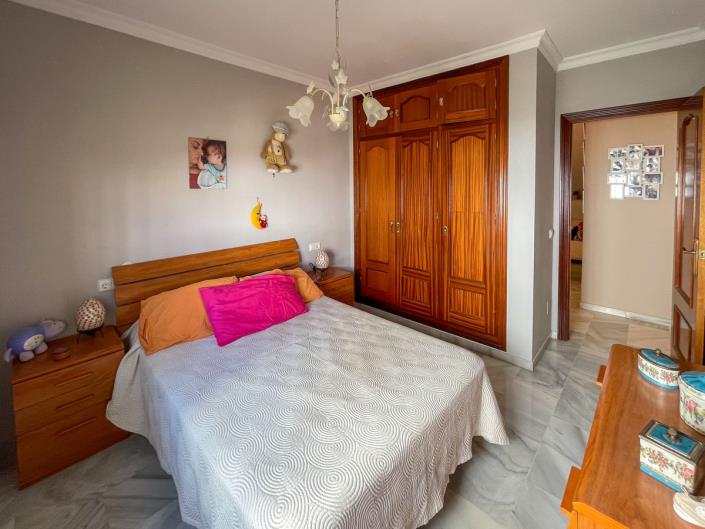 Image No.35-3 Bed Villa / Detached for sale