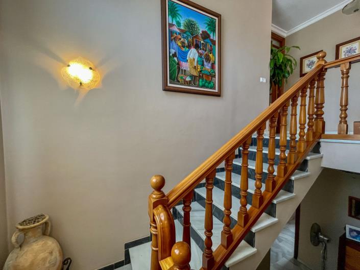 Image No.38-3 Bed Villa / Detached for sale