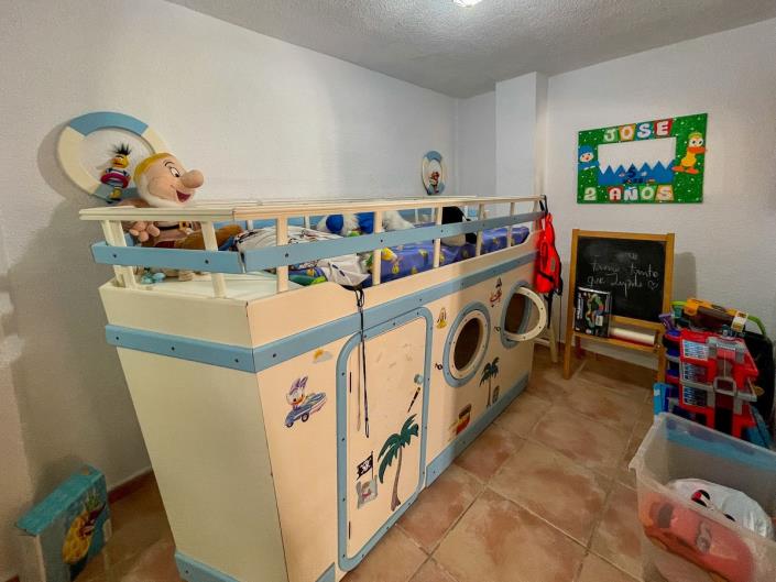 Image No.43-3 Bed Villa / Detached for sale