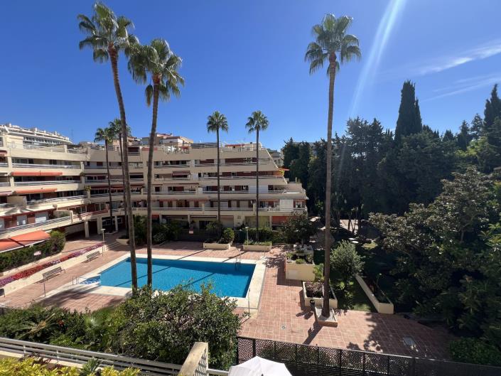 Image No.1-3 Bed Apartment for sale