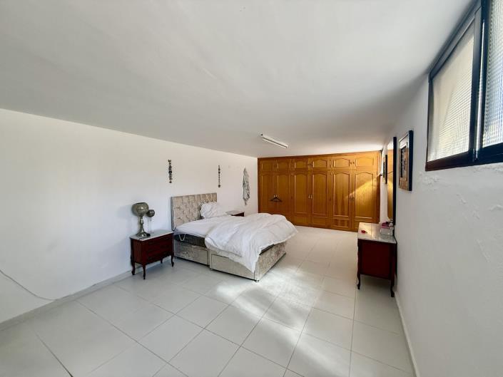 Image No.30-3 Bed Villa / Detached for sale