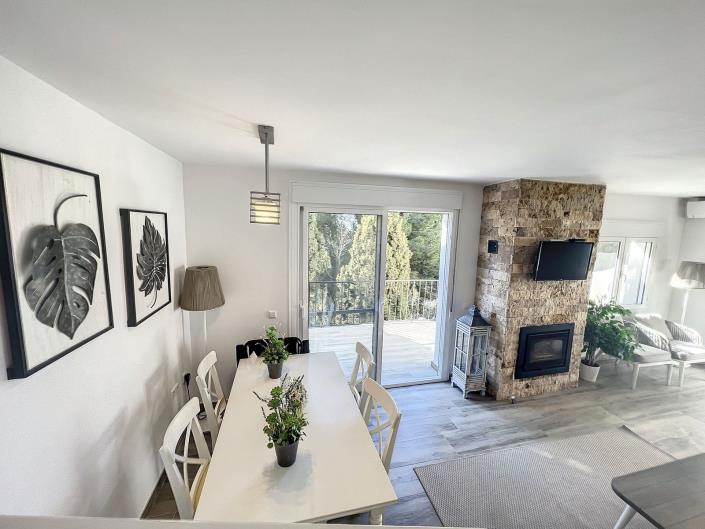 Image No.2-3 Bed Semi-Detached for sale