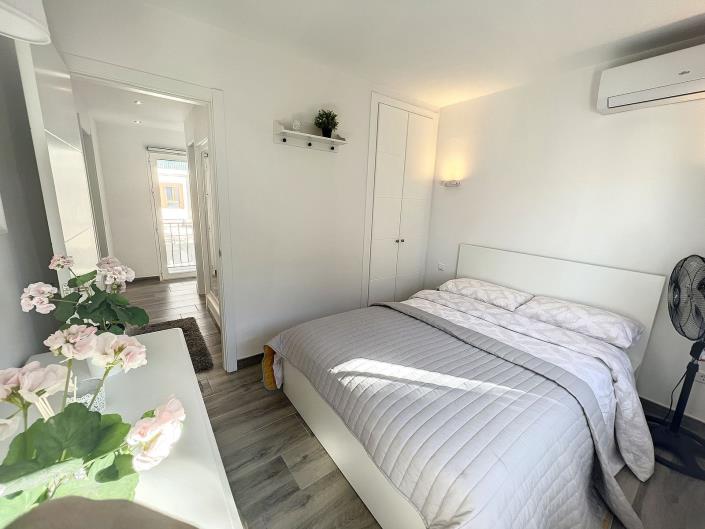 Image No.19-3 Bed Semi-Detached for sale