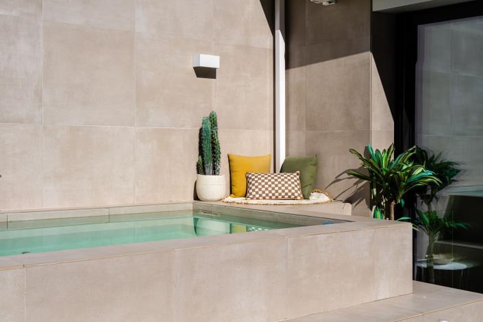 Image No.2-4 Bed Duplex for sale