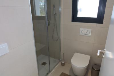 12-9d2414e6554ff283a7dbb3894364f2bd