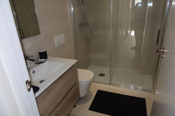 Image No.11-3 Bed Apartment for sale