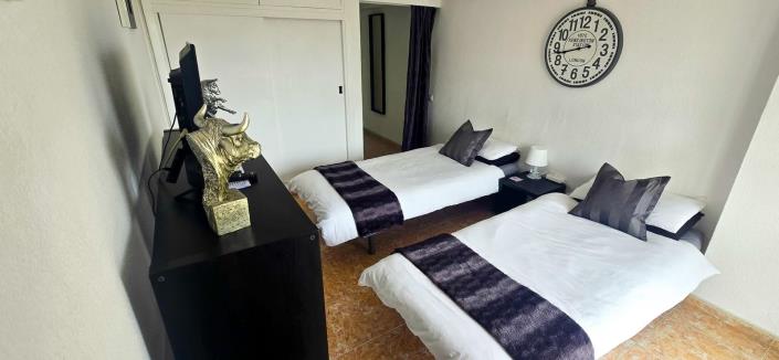 Image No.6-Studio for sale